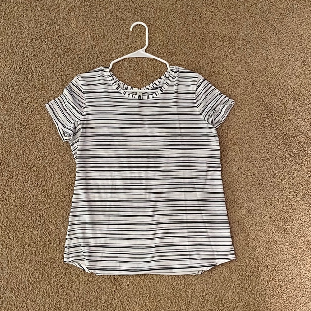 lululemon striped shirt, size 6